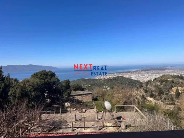 JEPET ME QERA AFATGJATE KATI I DYTE I NJE SHTEPIE PRIVATE NE KANINE