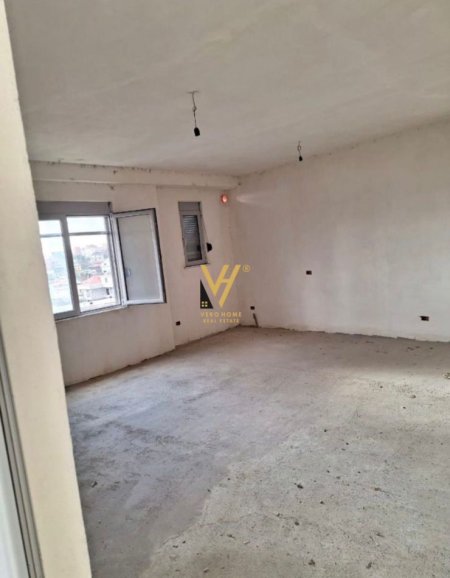 SHITET APARTMENT 2+1+2+BLK TEK KAFJA E RREMES 105.000 EURO