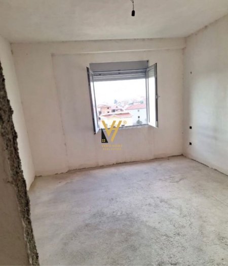 SHITET APARTMENT 2+1+2+BLK TEK KAFJA E RREMES 105.000 EURO