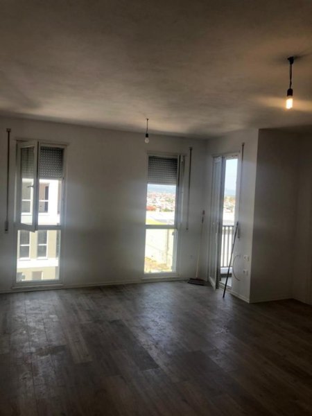 Apartament/Zyre Me Qera 1+1 Tek Univers City (ID B210635)Tirane