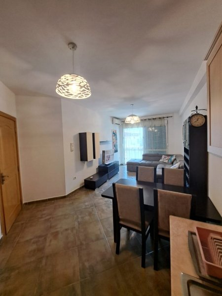 Qira Apartament 1+1, Kopshti Botanik