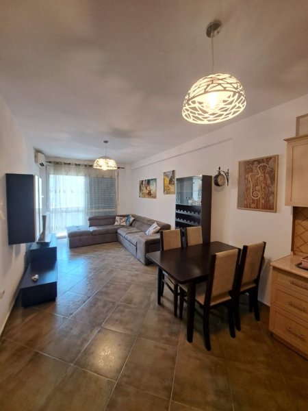 Qira Apartament 1+1, Kopshti Botanik