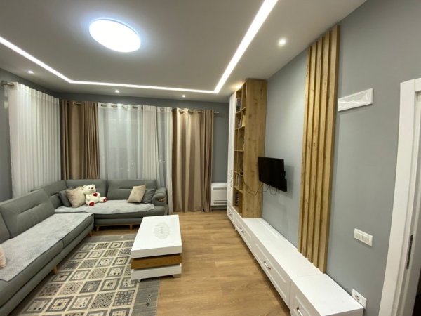 Apartament Ne Shitje 3+1 Ne Kamez (ID B13063) Tirane