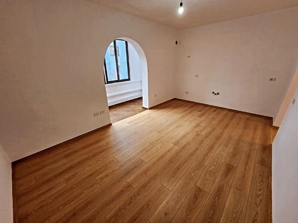 Apartament ne shitje!