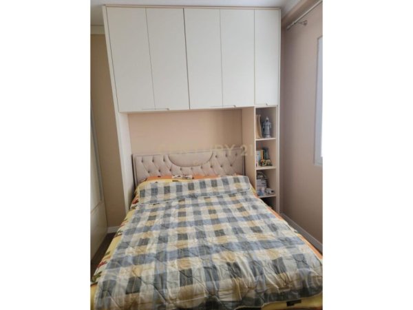 Shitet Apartament 2+1+2 dhe post parkimi ne Oxhak