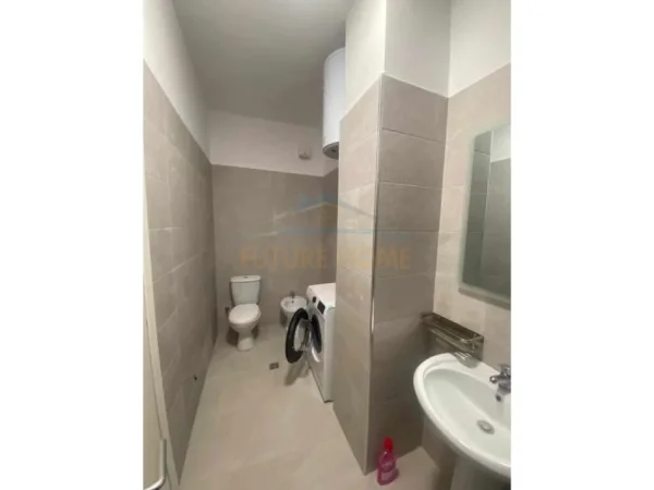 Qera , Apartament 2+1+2 , 5 Maji