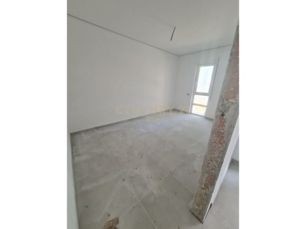 SHITET APARTAMENT 2+1 ME OBORR NE RESIDENCEN SAN PIETRO!