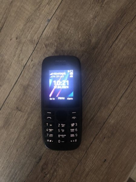 Shitet telefon Nokia 40€