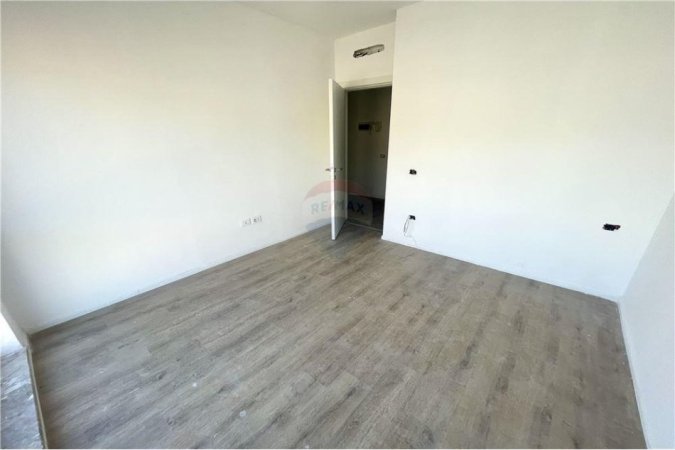 Apartament ne shitje, 1+1 pjese e nje objekti te sapoperfunduar ne zonen e Xhamllikut!