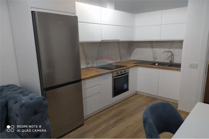 Apartament 1+1 me qira te Rruga Peti