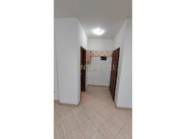 Apartament 3+1+2 për shitje në rrugën Myslym Shyri, Tiranë