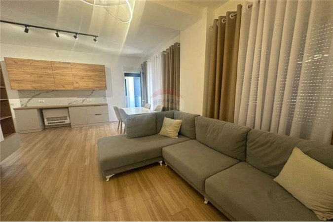 Apartament 3+1+2 me Qera, Kompleksi Kontakt