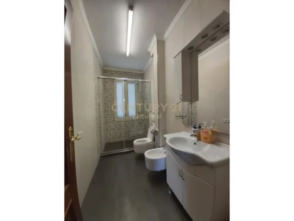 Apartament 4+2 Per Qera