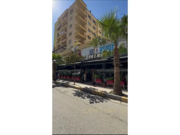 SHITET BAR-LOUNGE 2 PALMAT NE ASTIR!