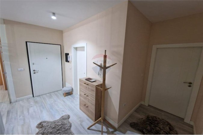 Shitet apartament 3+1 tek Inxhinieria e Ndertimit
  Inxhinieria e Ndertimit - 21 Dhjetori, Shqipëri