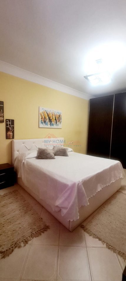 Apartament 2+1+2 Me Qira Ne Bllok Prane Sheshit Willson(Saimir)