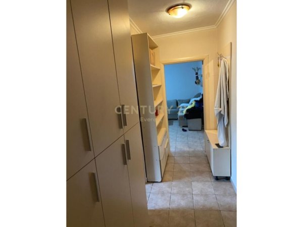 JAPIM ME QIRA APARTAMENT 1+1 TE XHAMLLIKU!, 400euro