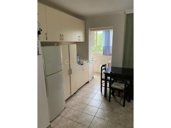 JAPIM ME QIRA APARTAMENT 1+1 TE XHAMLLIKU!, 400euro