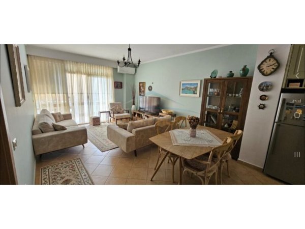 Shitet, Apartament 1+1, Yzberisht, Tiranë.