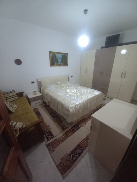 Apartament 2+1 me QERA tek Blloku ne Tirane!!