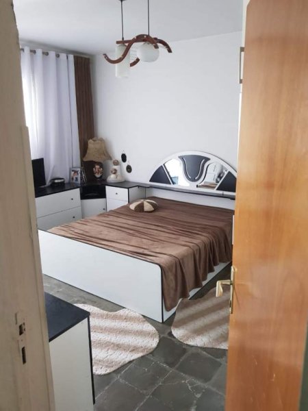 Elbasan, shitet apartament 57 m² 3.700.000 Leke