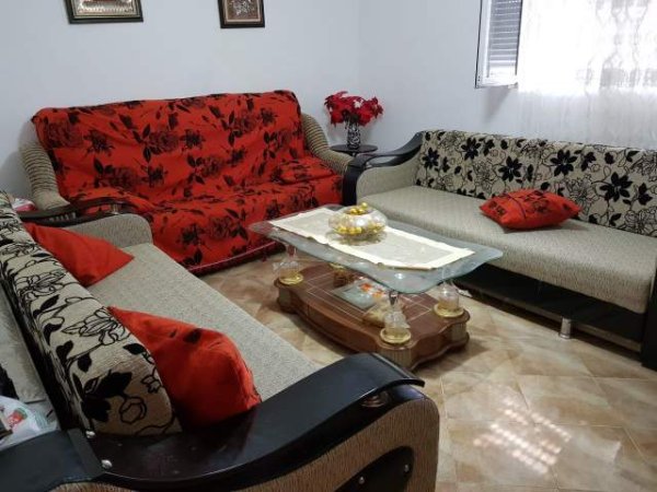 Elbasan, shitet shtepi 2.080 m² 6.000.000 Euro