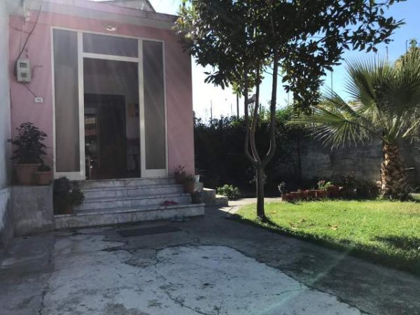 Elbasan, shitet shtepi 360 m² 135.000 Euro