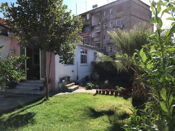 Elbasan, shitet shtepi 360 m² 135.000 Euro