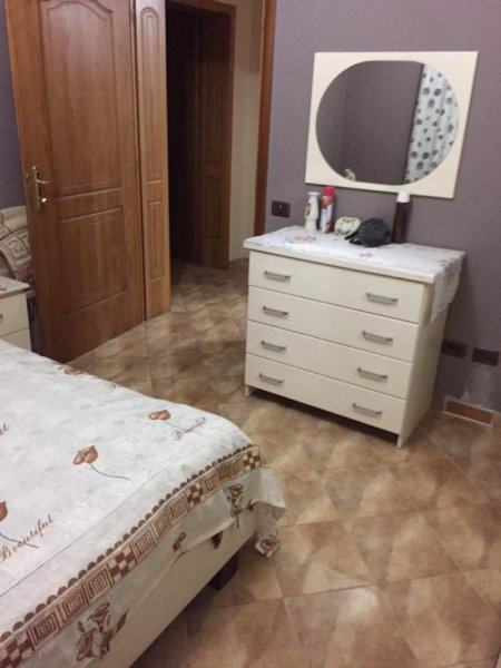 Elbasan, shitet Vile 616 m² 300.000 Euro