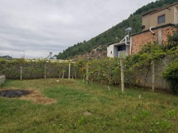 Elbasan, shes toke 800 m² 110.000 Euro