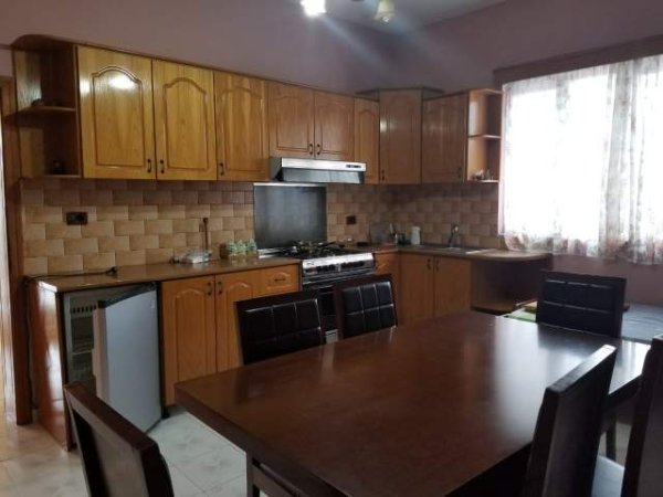 Elbasan, jepet me qera apartament 100 m² 20.000 Leke