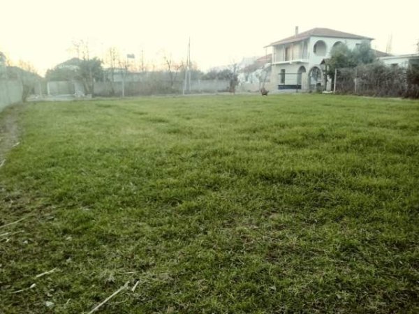 Elbasan, shes toke 810 m² 4.500.000 Leke