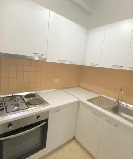 Tirane, jepet me qera apartament 2+1+BLK Kati 3, 92 m² 350 Euro
