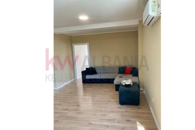 Tirane, jepet me qera apartament 2+1+BLK Kati 5, 115 m² 600 Euro (Bulevardi Zogu i Pare)