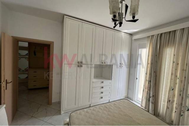 Tirane, jepet me qera apartament 2+1 Kati 4, 101 m² 400 Euro (Kodra e Diellit)