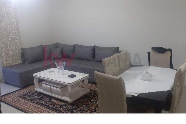 Tirane, jepet me qera apartament 2+1+BLK Kati 4, 100 m² 300 Euro (Qesarake)