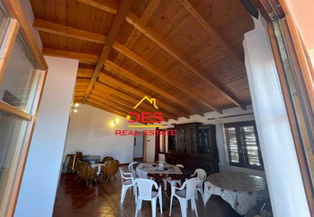 Vlore, shitet Vile 3 Katshe 250 m² 530.000 Euro (Vlorë, Kaninë)