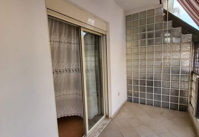 Tirane, jepet me qera apartament 102 m² 500 Euro
