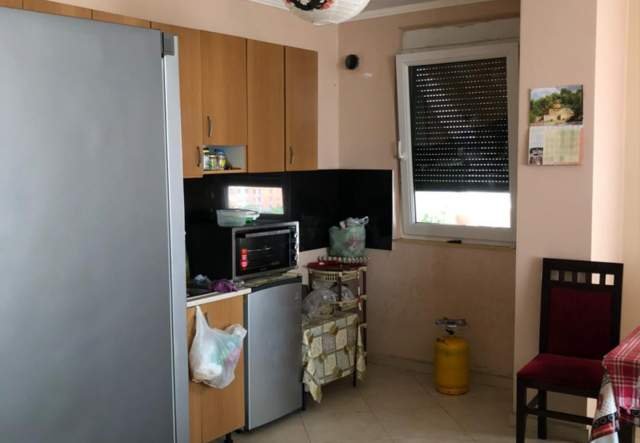 Tirane, shitet apartament 141 m² 83.000 Euro