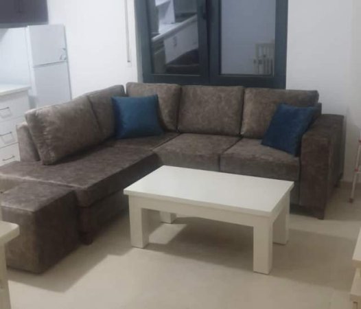 Tirane, jepet me qera apartament 50 m² 400 Euro