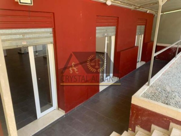 Tirane, jepet me qera ambjent biznesi Kati 1, 150 m² 800 Euro
