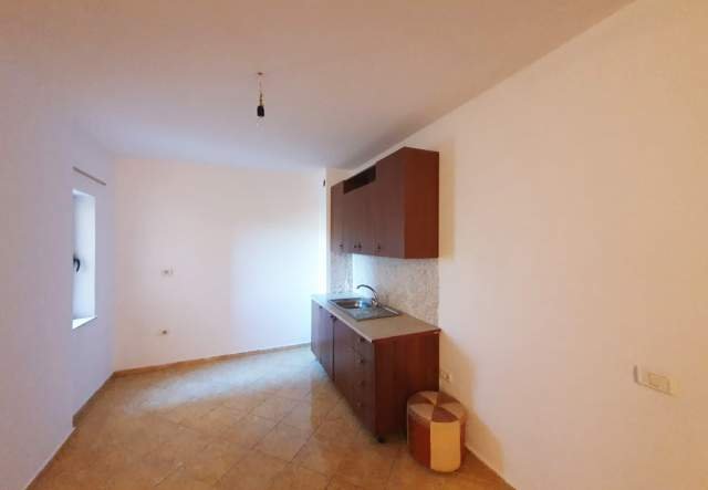Tirane, jepet me qera apartament 72 m² 30.000 Leke