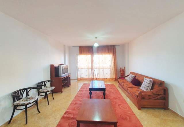Tirane, jepet me qera apartament 60 m² 300 Euro