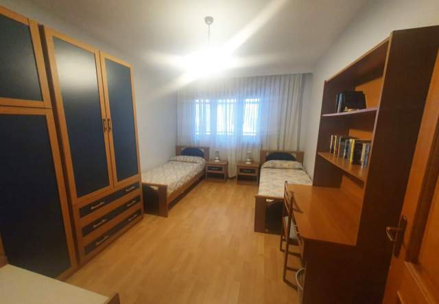 Tirane, jepet me qera apartament 109 m² 700 Euro