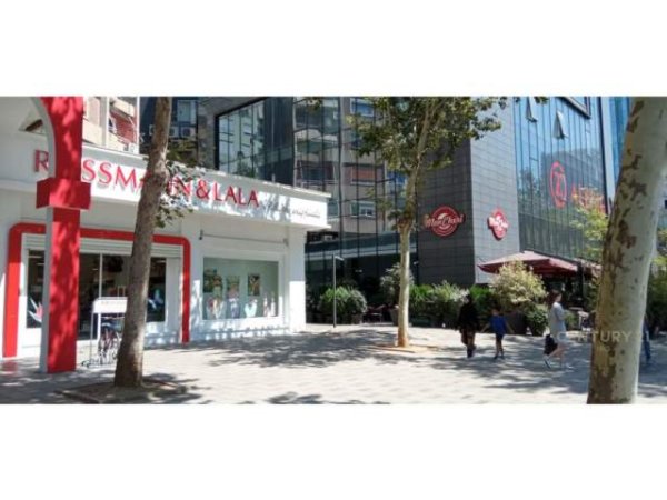 Tirane, shes ambjent biznesi Kati 0, 39 m² 140.000 Euro (Rruga Kostandin Kristoforidhi, Tirana, 9 Katëshet)