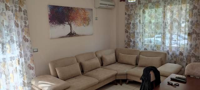 Mali Robit, jap me qera apartament ne plazh 1+1+A+BLK Kati 1, 60 m² 5.000 Leke (Mali i Robit)