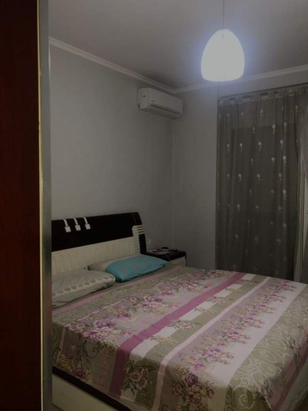 Tirane, jepet me qera apartament 1+1+BLK Kati 3, 84 m² 400 Euro (Komuna e Parisit)