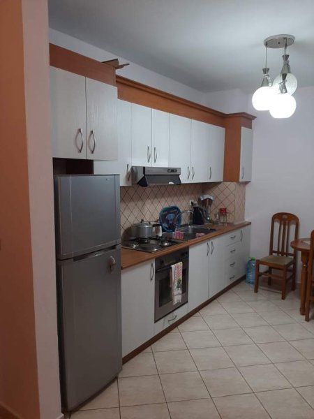 Tirane, jepet me qera apartament 1+1+A+BLK Kati 1, 66 m² 400 Euro (Rruga "Irfan Tomini")