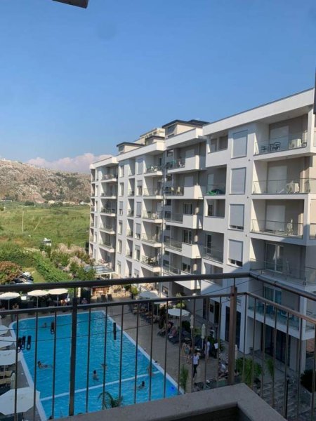 Shengjin, jepet me qera apartament 1+1+A+BLK