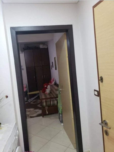 Gjirokaster, jepet me qera apartament 2+1 Kati 1, 65 m² 25.000 Leke